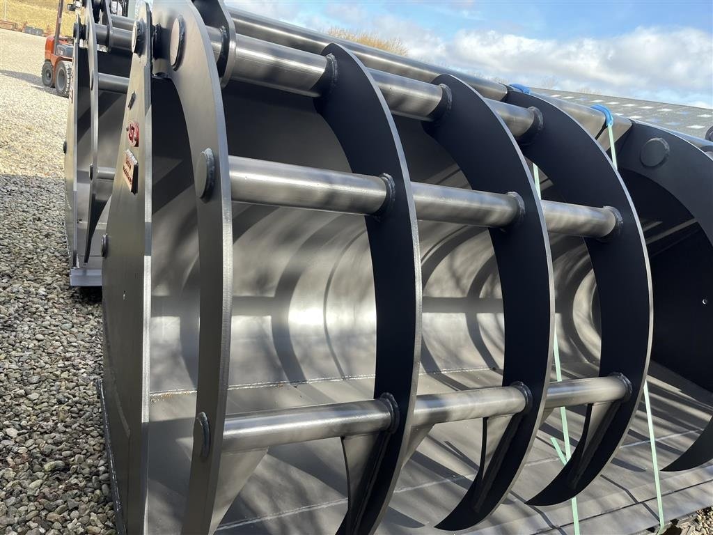 Sonstige Bagger & Lader of the type JST Overfalds skovl 300 med skårende tænder og med ekstra slidstål i hæl samt forkantskær, Gebrauchtmaschine in Lintrup (Picture 7)