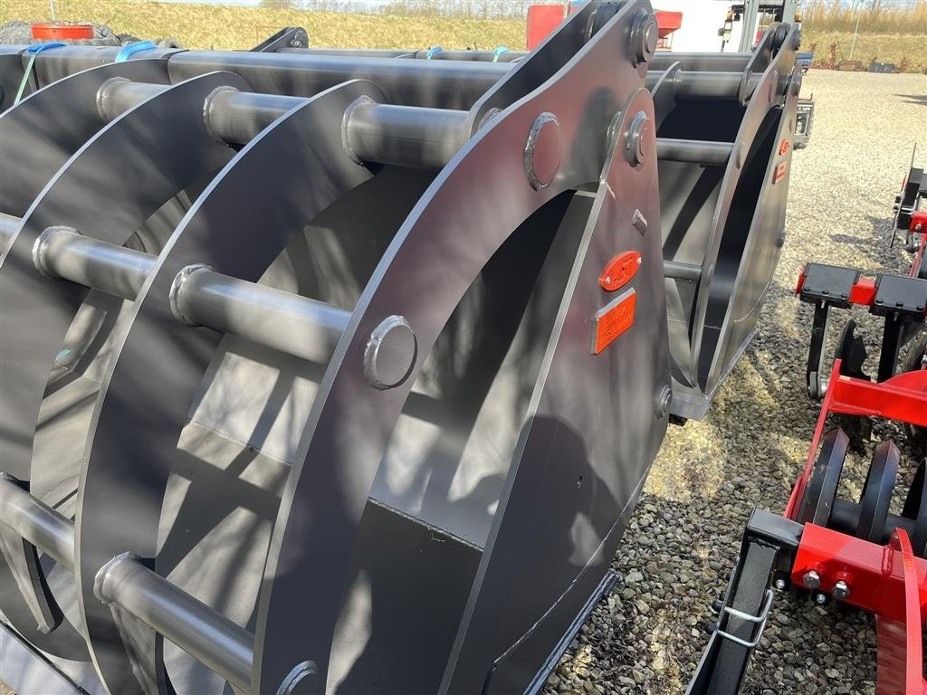 Sonstige Bagger & Lader of the type JST Overfalds skovl 300 med skårende tænder og med ekstra slidstål i hæl samt forkantskær, Gebrauchtmaschine in Lintrup (Picture 5)