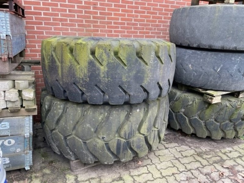 Sonstige Bagger & Lader tip Michelin 23.5R25 D135, Gebrauchtmaschine in Aabenraa (Poză 1)
