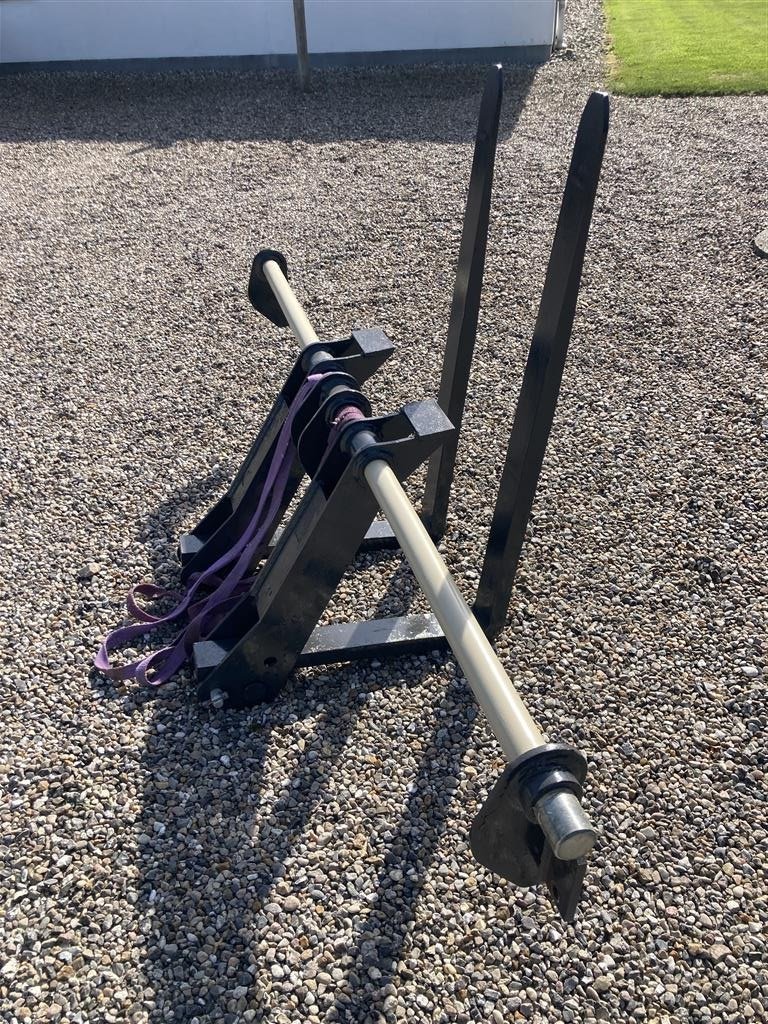 Sonstige Bagger & Lader a típus New Holland 115 Pallegafler - originale fra B 115 rendegraver. Passer også på Case ST/SR, Gebrauchtmaschine ekkor: Vejle (Kép 3)