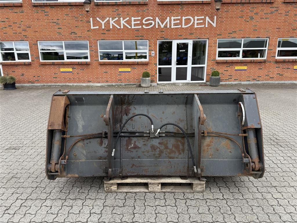 Sonstige Bagger & Lader Türe ait New Holland 4-i-1 skovl, Gebrauchtmaschine içinde Gjerlev J. (resim 1)