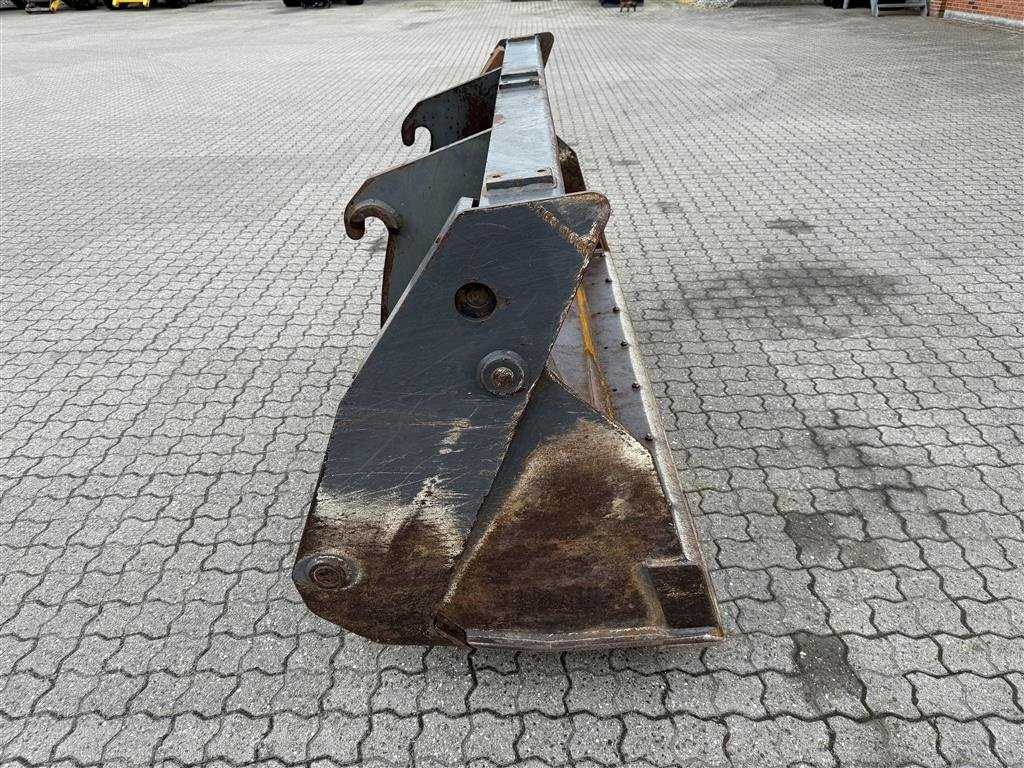 Sonstige Bagger & Lader Türe ait New Holland 4-i-1 skovl, Gebrauchtmaschine içinde Gjerlev J. (resim 4)