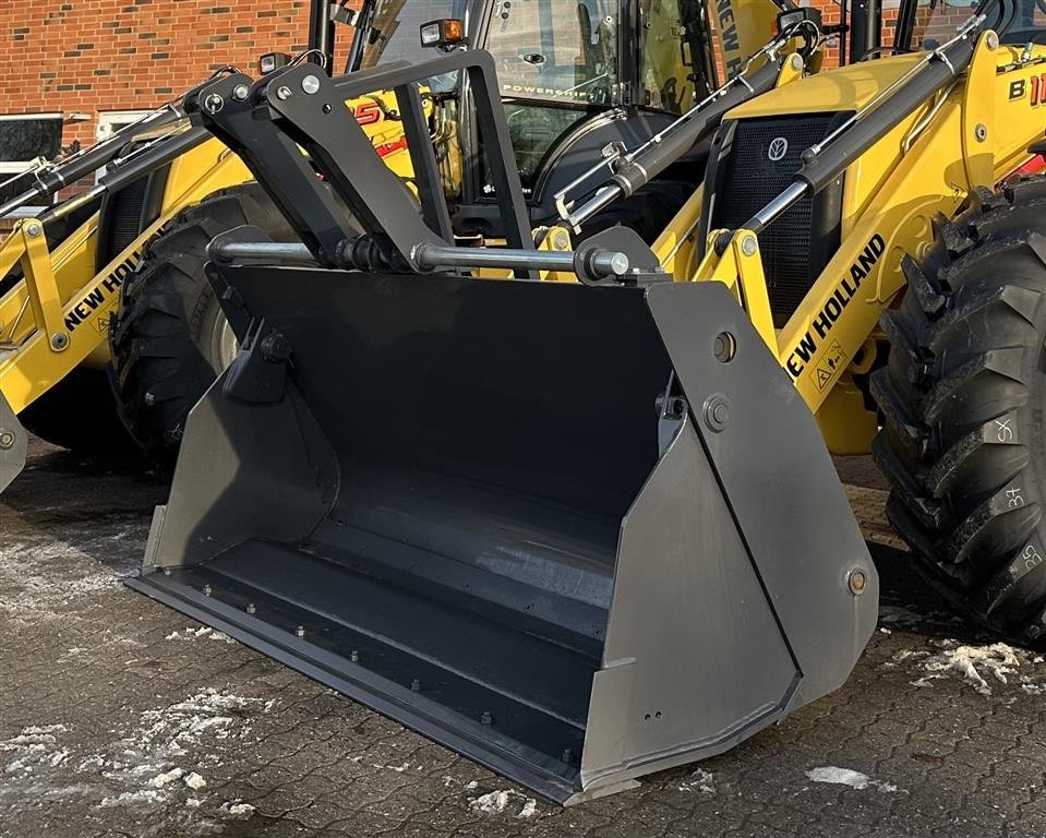 Sonstige Bagger & Lader of the type New Holland 4-i-1 skovl, Gebrauchtmaschine in Gjerlev J. (Picture 1)