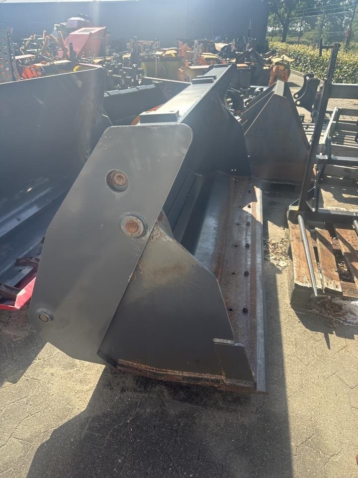 Sonstige Bagger & Lader типа New Holland 4-I-EEN SKOVL, Gebrauchtmaschine в Hadsten (Фотография 1)