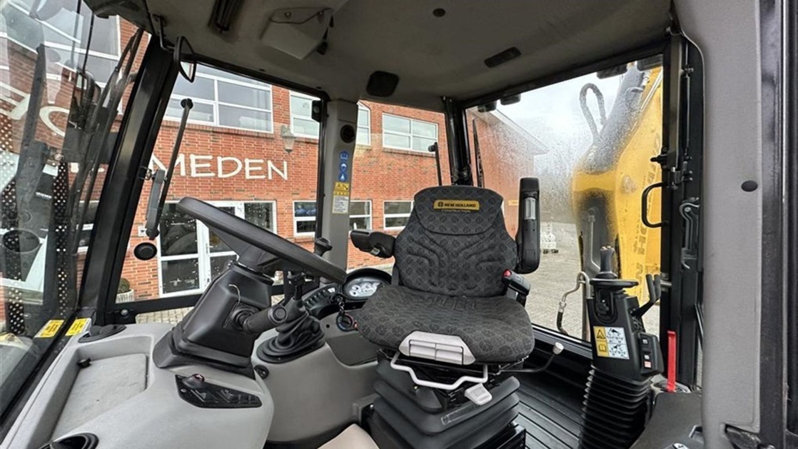 Sonstige Bagger & Lader tip New Holland B115C CP, Gebrauchtmaschine in Gjerlev J. (Poză 11)