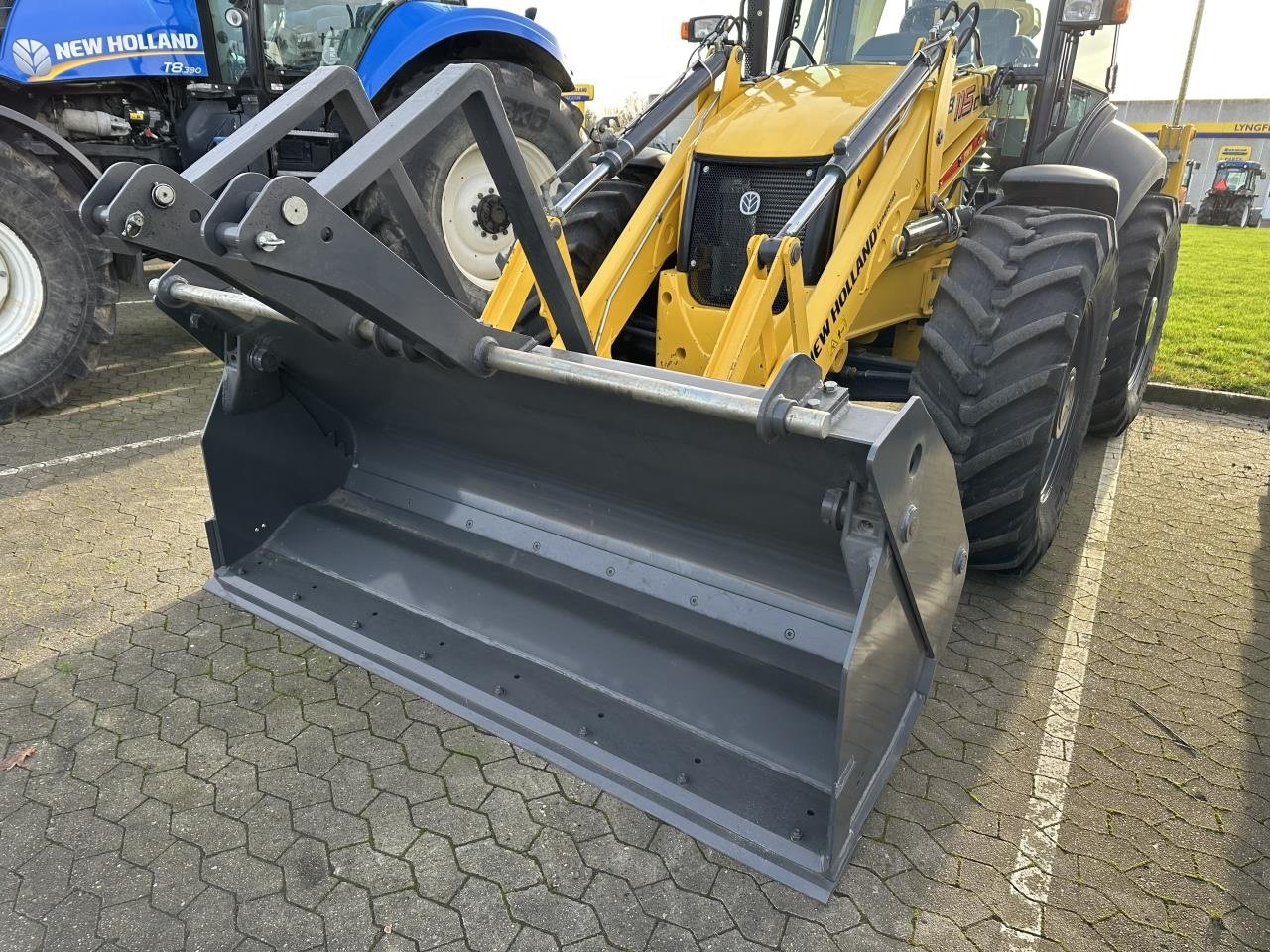 Sonstige Bagger & Lader des Typs New Holland B115C TC SS 4WS, Gebrauchtmaschine in Hadsten (Bild 3)