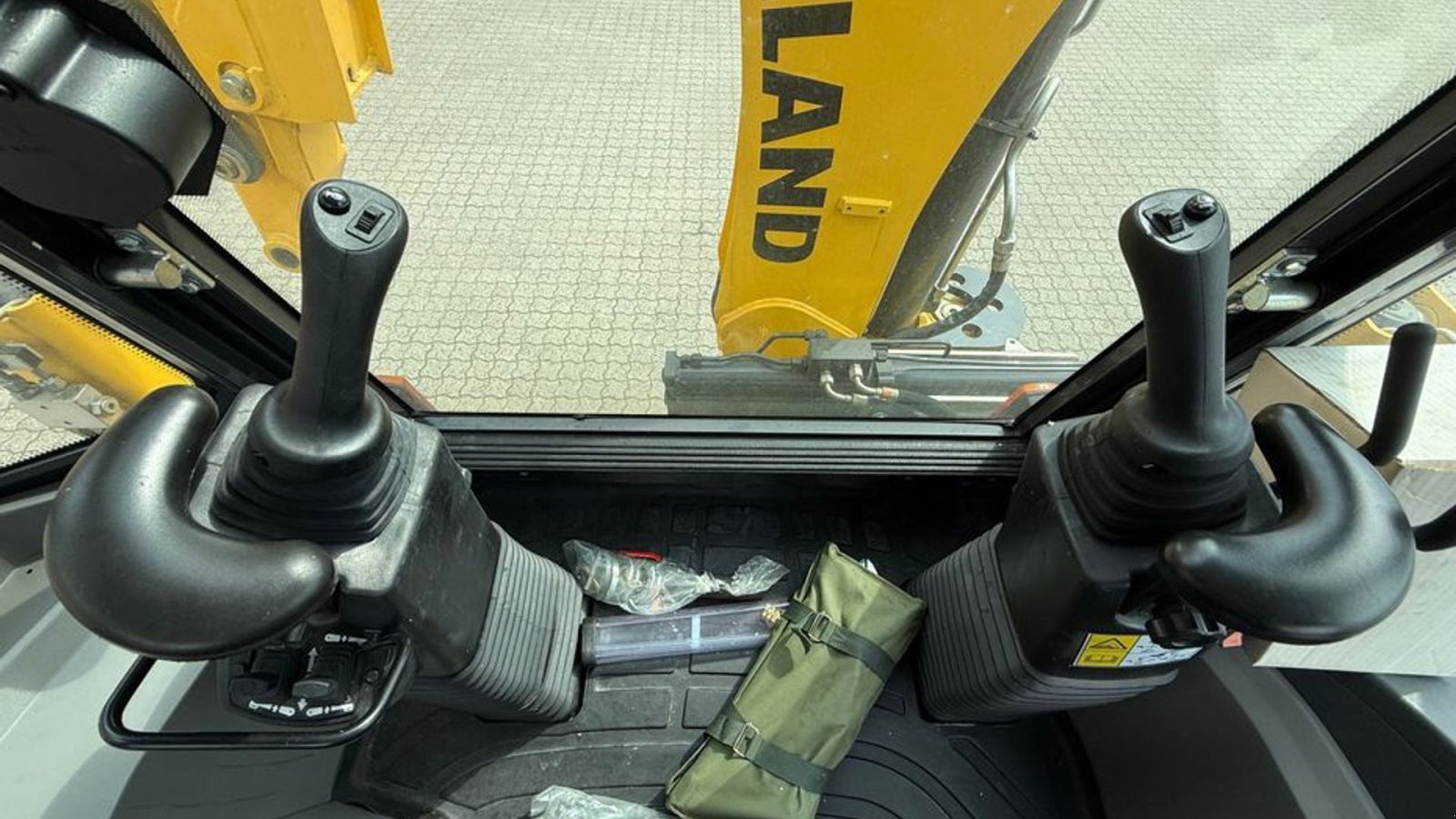 Sonstige Bagger & Lader типа New Holland B115D SS, Gebrauchtmaschine в Gjerlev J. (Фотография 14)