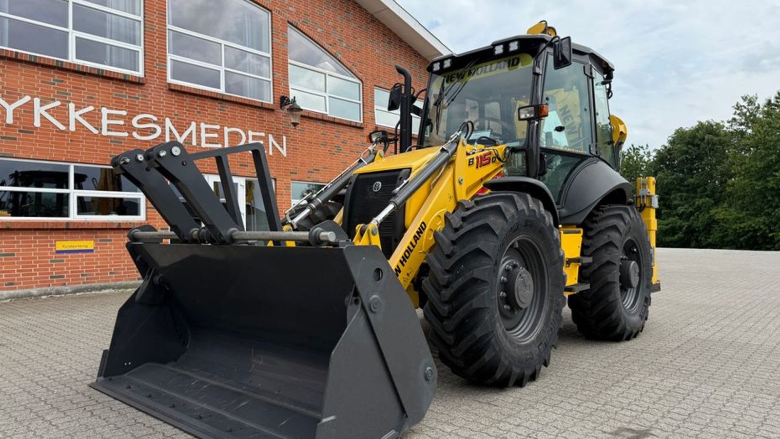 Sonstige Bagger & Lader of the type New Holland B115D SS, Gebrauchtmaschine in Gjerlev J. (Picture 2)