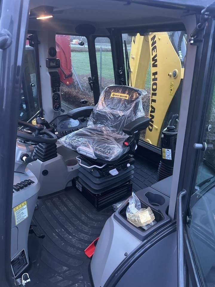 Sonstige Bagger & Lader vrste New Holland B115D TC CP 4WD, Gebrauchtmaschine v Hadsten (Slika 3)