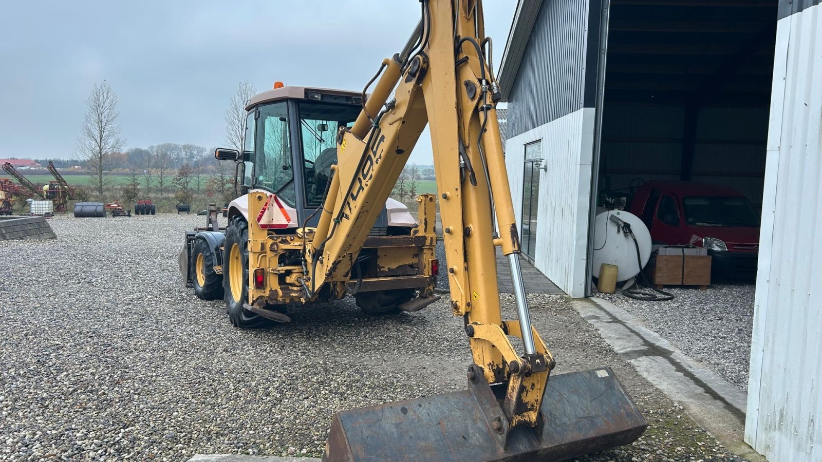 Sonstige Bagger & Lader van het type New Holland NH 95 4-PS., Gebrauchtmaschine in Thorsø (Foto 13)