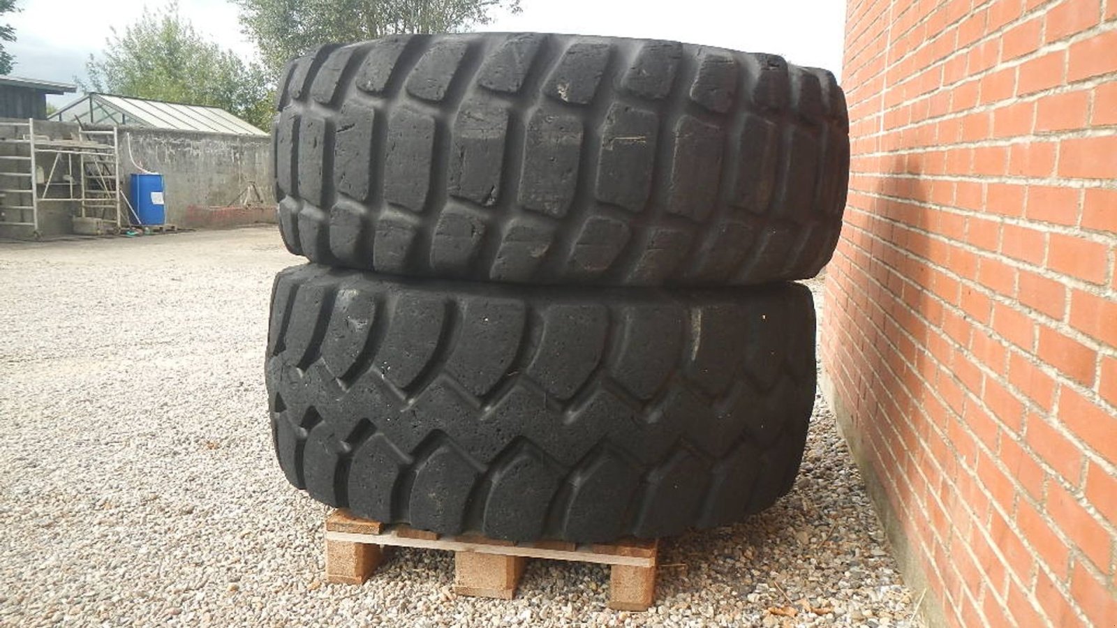 Sonstige Bagger & Lader типа Pirelli 23.5R25, Gebrauchtmaschine в Aabenraa (Фотография 3)