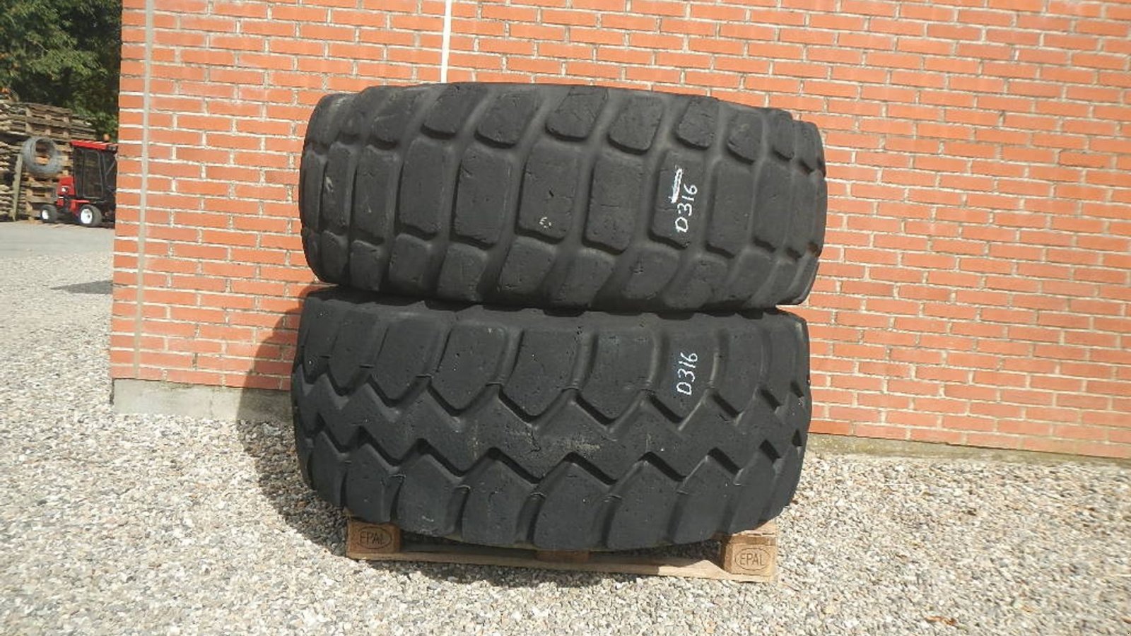 Sonstige Bagger & Lader типа Pirelli 23.5R25, Gebrauchtmaschine в Aabenraa (Фотография 1)