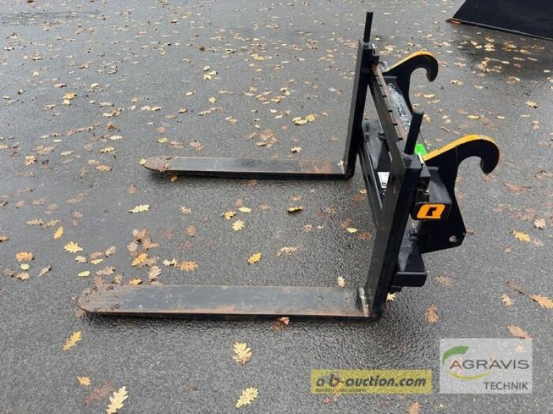 Sonstige Bagger & Lader del tipo Quicke PALETTENGABEL 5000 KG, Neumaschine In Meppen (Immagine 1)