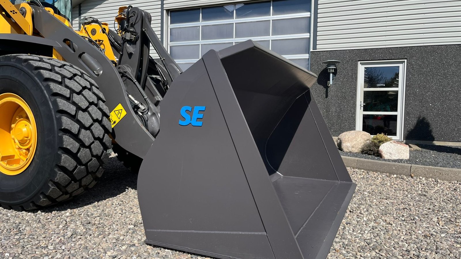 Sonstige Bagger & Lader a típus Sonstige 2,9m3 skovl med Volvo beslag på. Den er 2.75m bred, Gebrauchtmaschine ekkor: Lintrup (Kép 9)