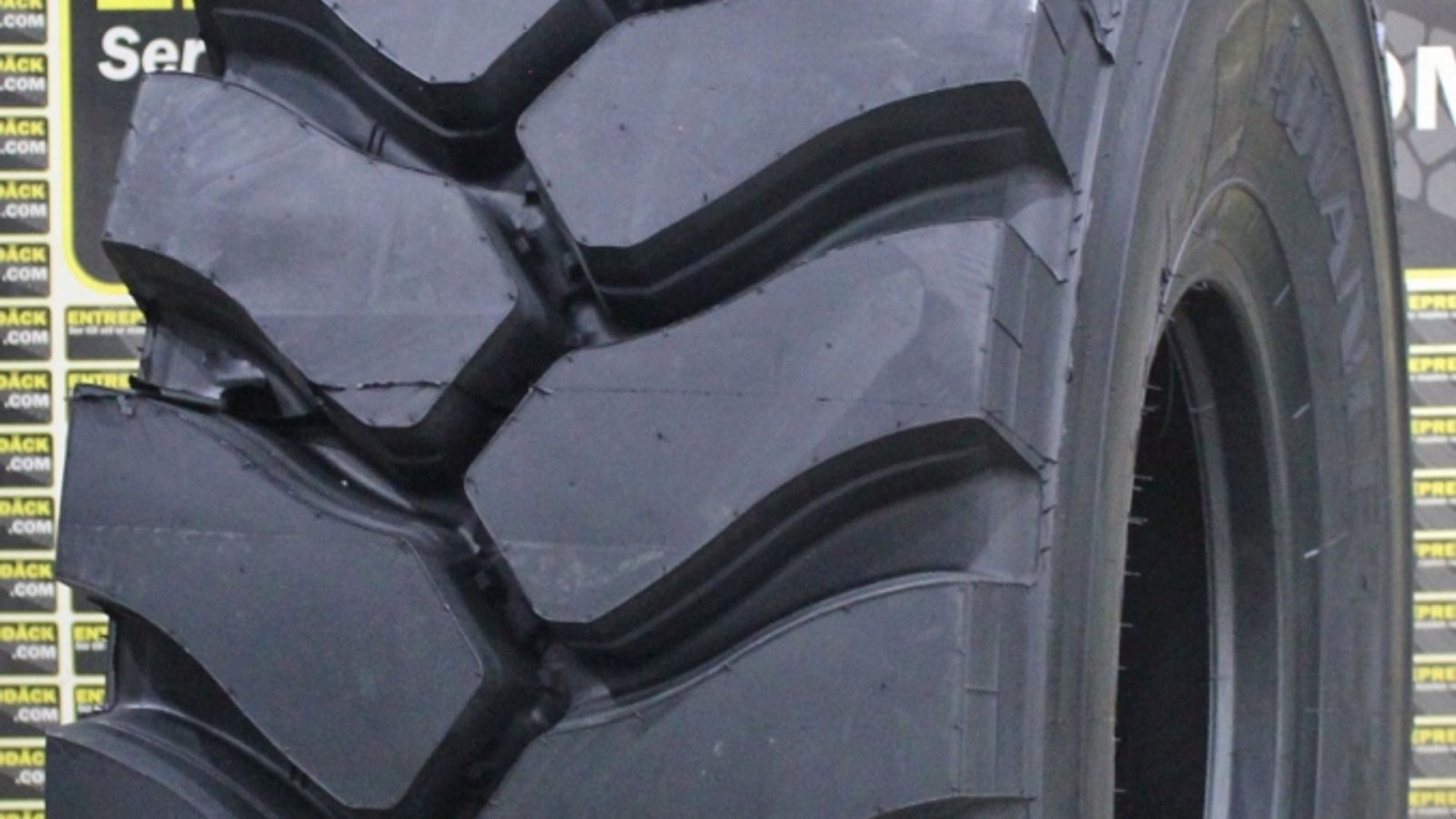 Sonstige Bagger & Lader a típus Sonstige Advance 23.5R25 GLR08 L5 ** – når kun det bedste er godt nok til din maskine, Gebrauchtmaschine ekkor: Gävle (Kép 1)