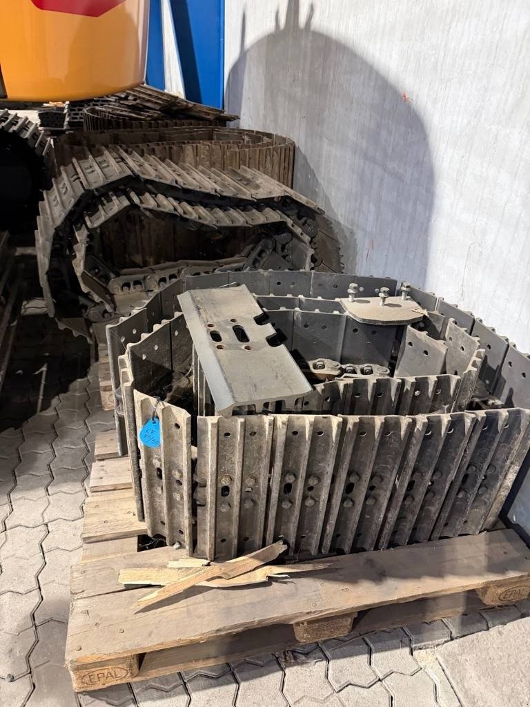 Sonstige Bagger & Lader типа Sonstige CASE Undervogn (2 stk. kpl. kæder med sko), Gebrauchtmaschine в Vrå, Frejlev, Hornslet & Ringsted (Фотография 1)