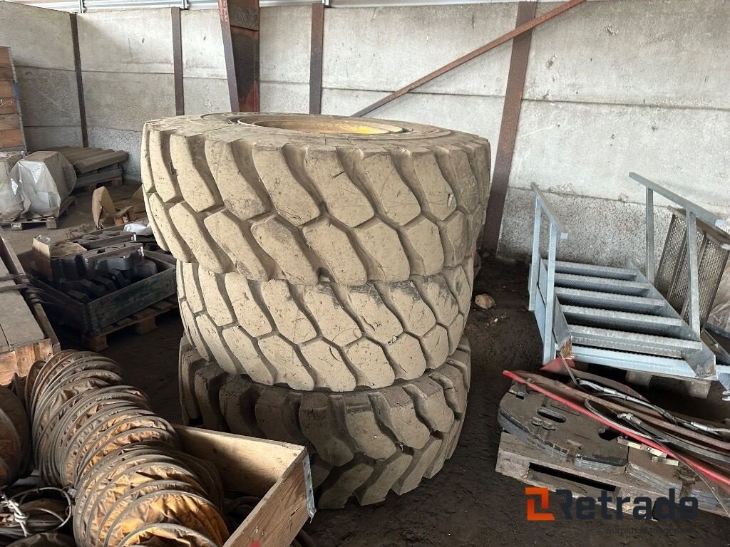 Sonstige Bagger & Lader des Typs Sonstige Dæk med fælge til Volvo L90 Gummiged, Gebrauchtmaschine in Rødovre (Bild 5)