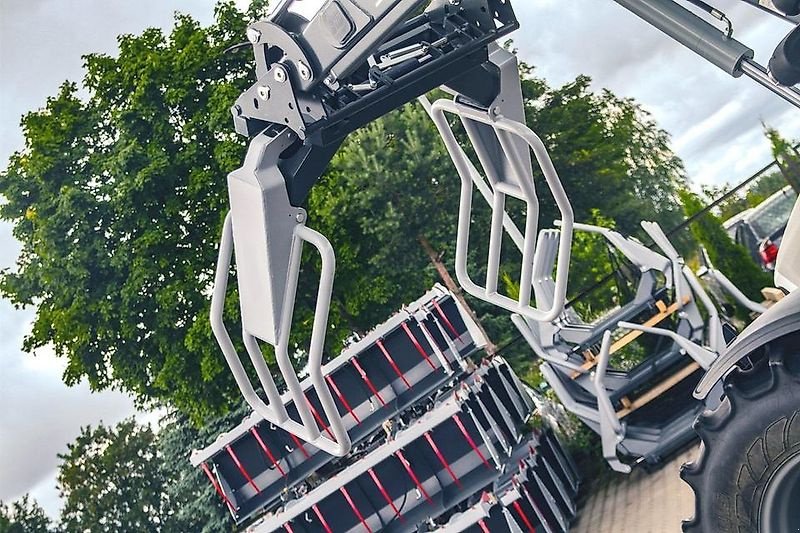 Sonstige Bagger & Lader of the type Sonstige Rundballenzange Ballengreifer Ballenzange Ballengabel Zange, Gebrauchtmaschine in Schmallenberg (Picture 3)