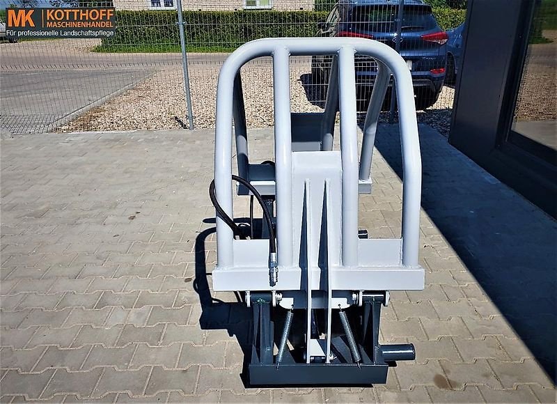 Sonstige Bagger & Lader типа Sonstige Rundballenzange Ballengreifer Ballenzange Ballengabel Zange, Gebrauchtmaschine в Schmallenberg (Фотография 2)