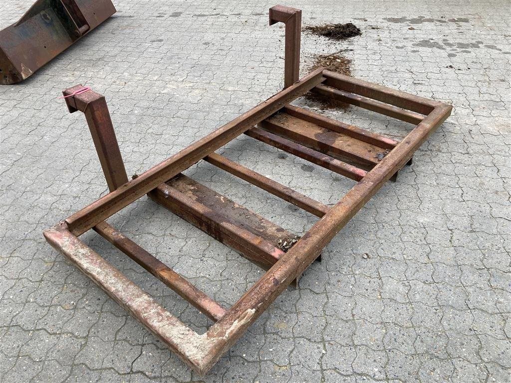 Sonstige Bagger & Lader typu Sonstige Skovlstativ bredde 220 og 100 cm dybde, Gebrauchtmaschine v Roslev (Obrázek 4)
