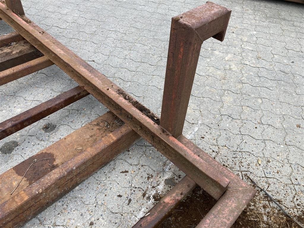 Sonstige Bagger & Lader typu Sonstige Skovlstativ bredde 220 og 100 cm dybde, Gebrauchtmaschine v Roslev (Obrázek 11)