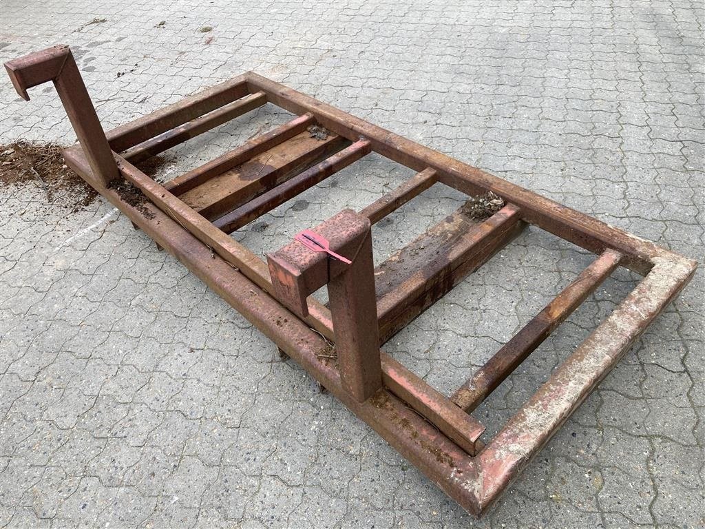 Sonstige Bagger & Lader typu Sonstige Skovlstativ bredde 220 og 100 cm dybde, Gebrauchtmaschine v Roslev (Obrázek 2)