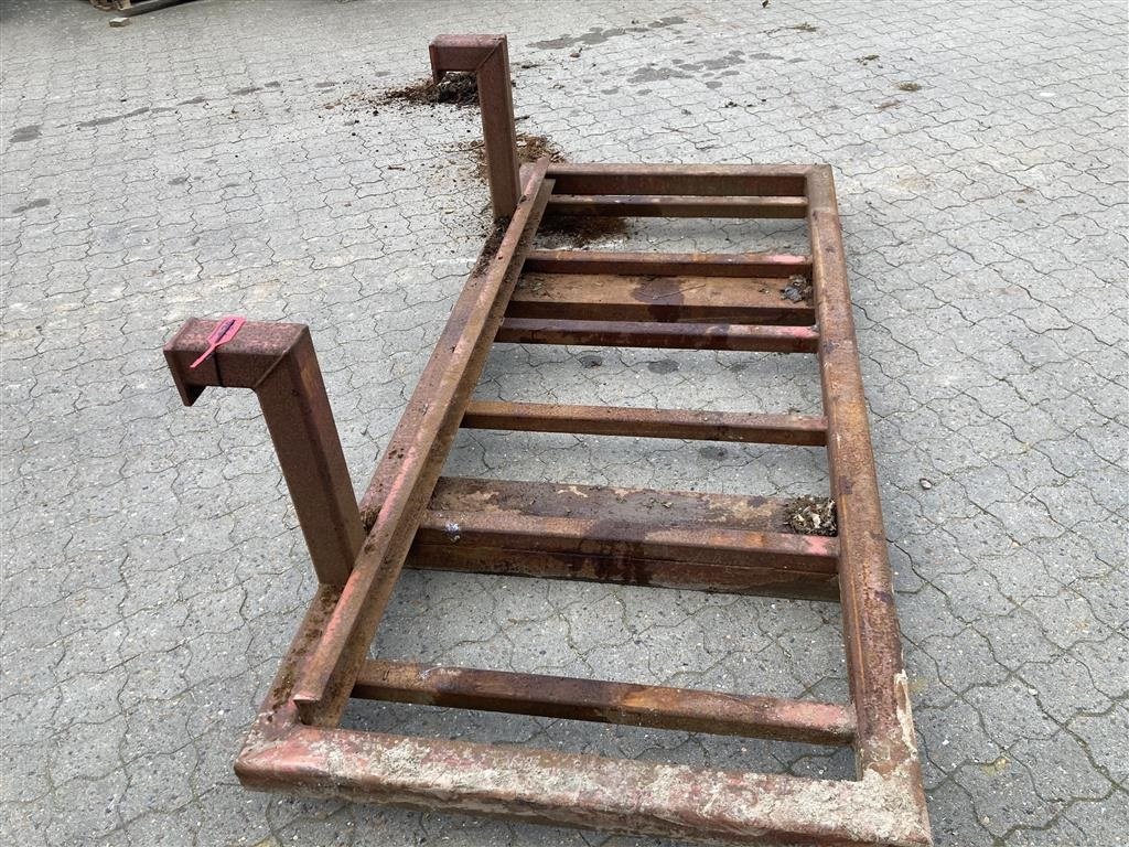 Sonstige Bagger & Lader typu Sonstige Skovlstativ bredde 220 og 100 cm dybde, Gebrauchtmaschine v Roslev (Obrázek 3)