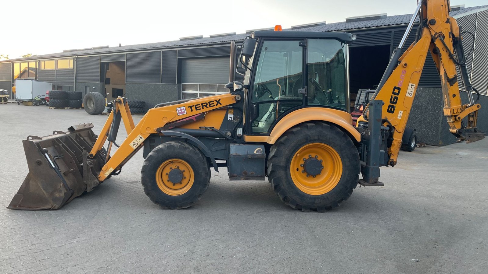 Sonstige Bagger & Lader tipa Terex 860 Elite, Gebrauchtmaschine u Roslev (Slika 2)