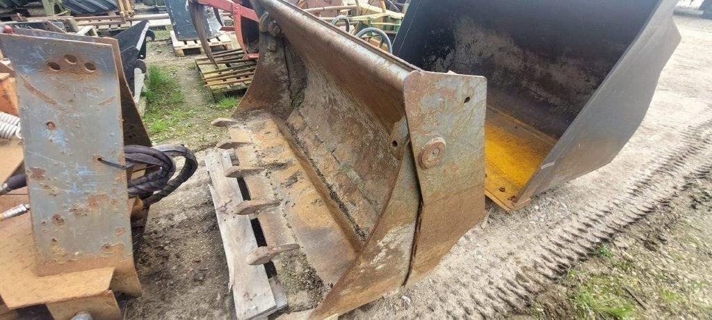 Sonstige Bagger & Lader of the type Volvo 4 i 1 skovl med tænder, Gebrauchtmaschine in Tinglev (Picture 2)