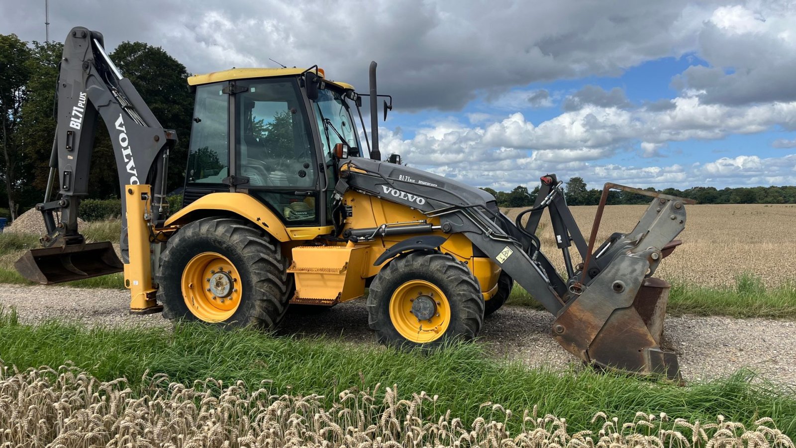 Sonstige Bagger & Lader of the type Volvo BL71 plus Volvo bl71 plus, Gebrauchtmaschine in Tilst (Picture 2)