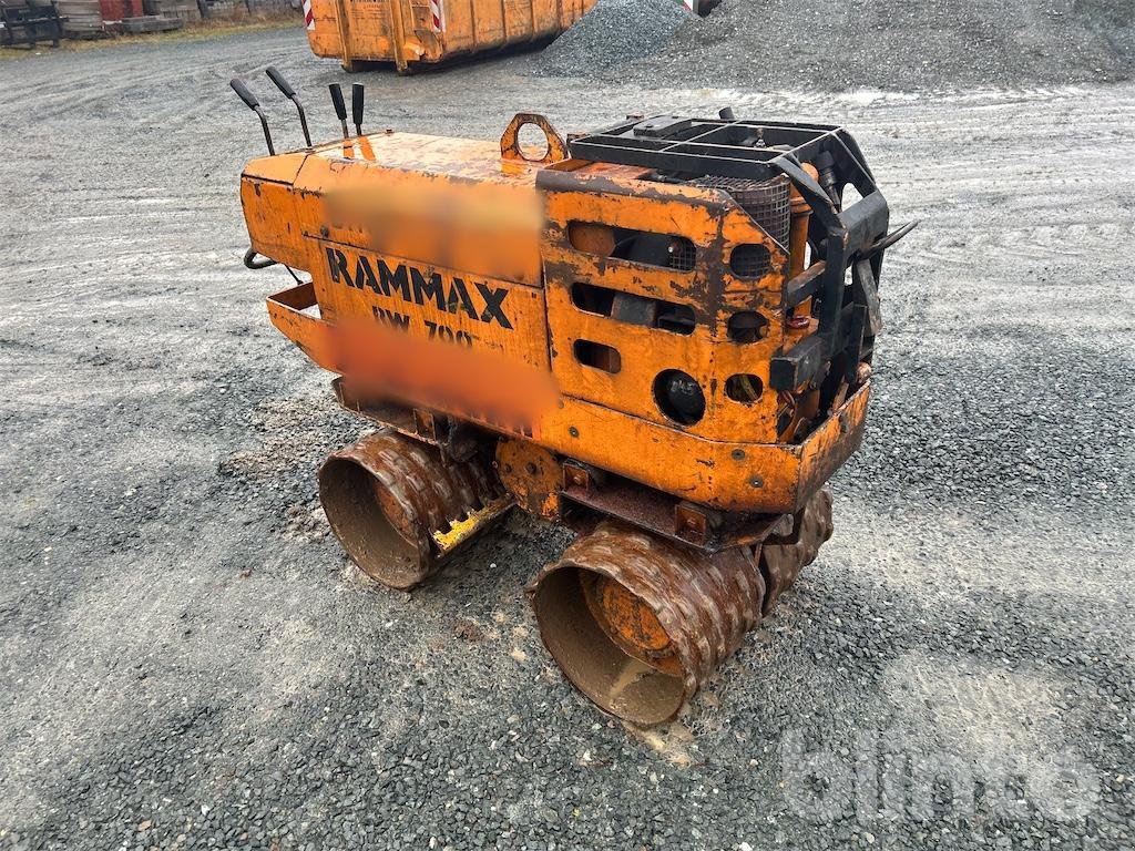 Sonstige Baumaschinen-Kleingeräte del tipo Rammax RW700, Gebrauchtmaschine en Düsseldorf (Imagen 4)