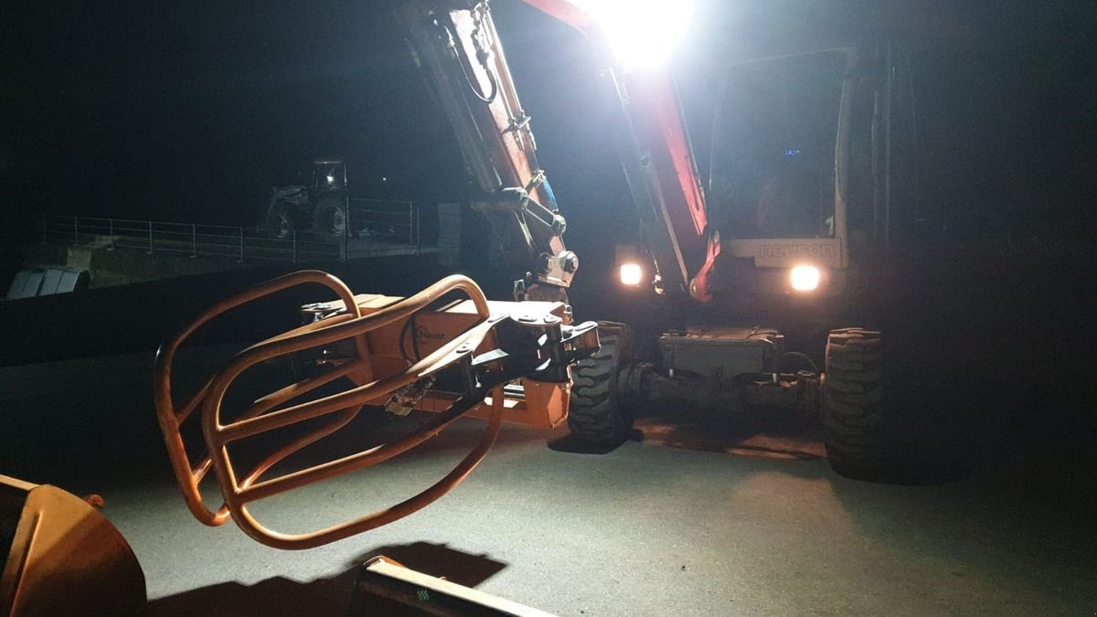 Sonstige Baumaschinen-Kleingeräte του τύπου Sonstige Adapter Bagger-Euroaufnahme, Neumaschine σε Berndorf (Φωτογραφία 2)