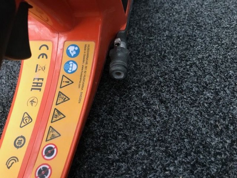 Sonstige Baumaschinen-Kleingeräte typu Sonstige Husqvarna Akku Trennschneider K535iXP, Vorführmaschine v Tamsweg (Obrázek 13)