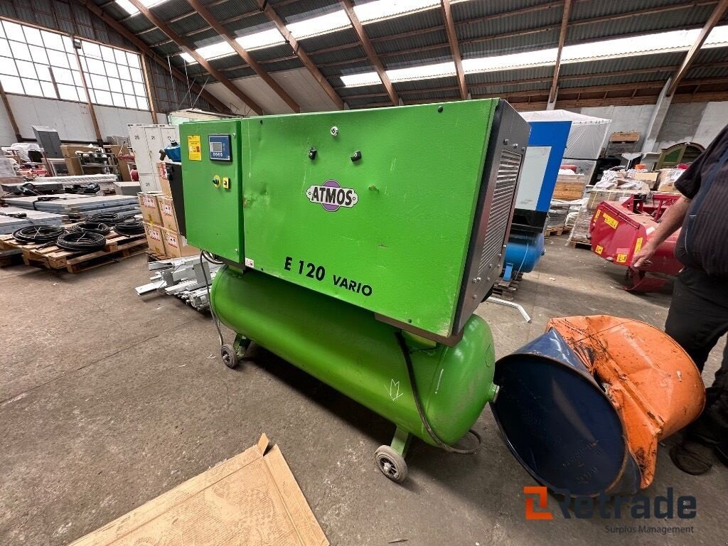 Sonstige Baumaschinen-Kleingeräte του τύπου Sonstige Skrue kompressor i kabinet, Gebrauchtmaschine σε Rødovre (Φωτογραφία 1)