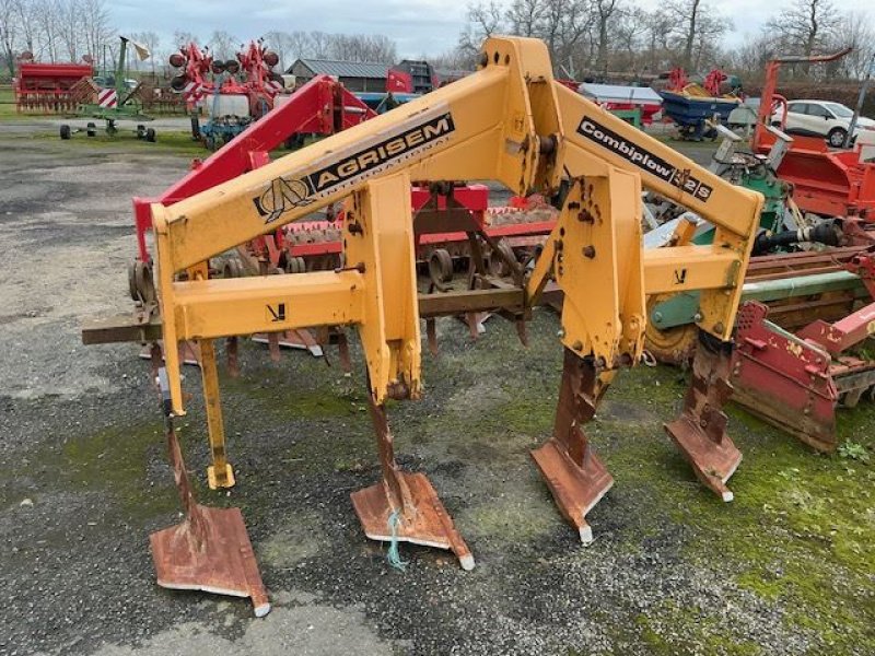 Sonstige Bodenbearbeitungsgeräte typu Agrisem COMBIPLOW32SUP, Gebrauchtmaschine w les hayons