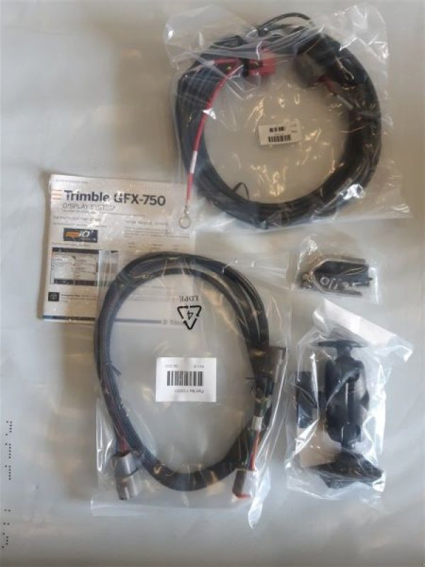 Sonstige Bodenbearbeitungsgeräte Türe ait CLAAS ZUB. TRIMBLE LENKSYSTEM GFX750, Gebrauchtmaschine içinde Grimma (resim 4)