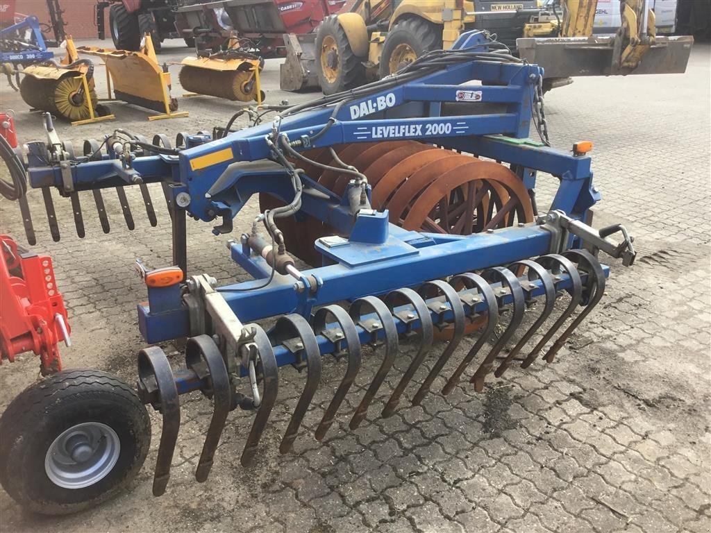 Sonstige Bodenbearbeitungsgeräte of the type Dalbo Levelflex 4m m/lamelpl med hydraulisk sammenklap, Gebrauchtmaschine in Bredsten (Picture 2)