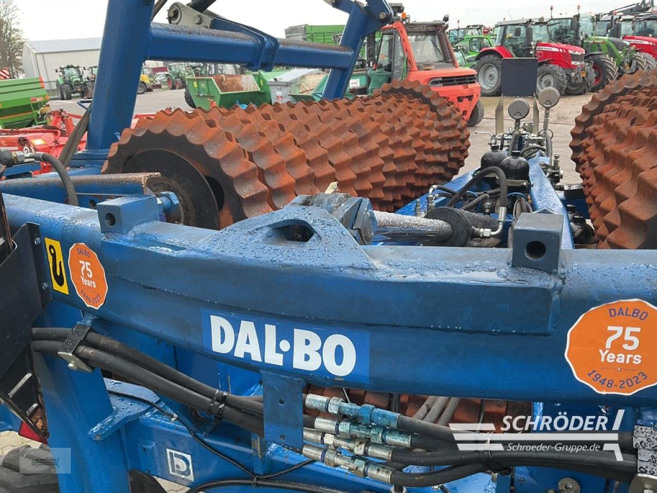 Sonstige Bodenbearbeitungsgeräte des Typs Dalbo MAXIROLL 630 + MESSERWALZEN, Gebrauchtmaschine in Wildeshausen (Bild 10)