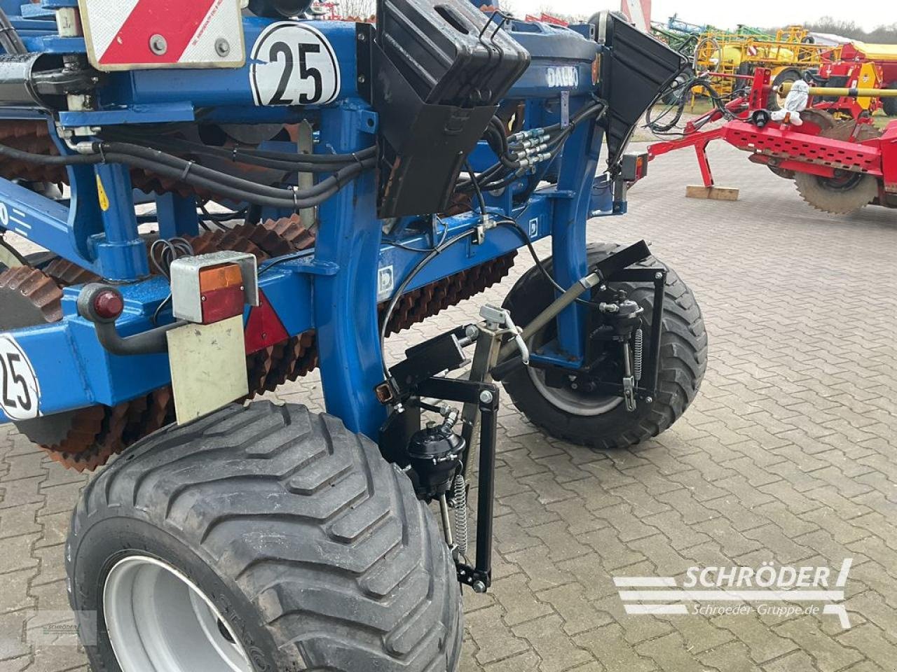 Sonstige Bodenbearbeitungsgeräte des Typs Dalbo MAXIROLL 630 + MESSERWALZEN, Gebrauchtmaschine in Wildeshausen (Bild 16)