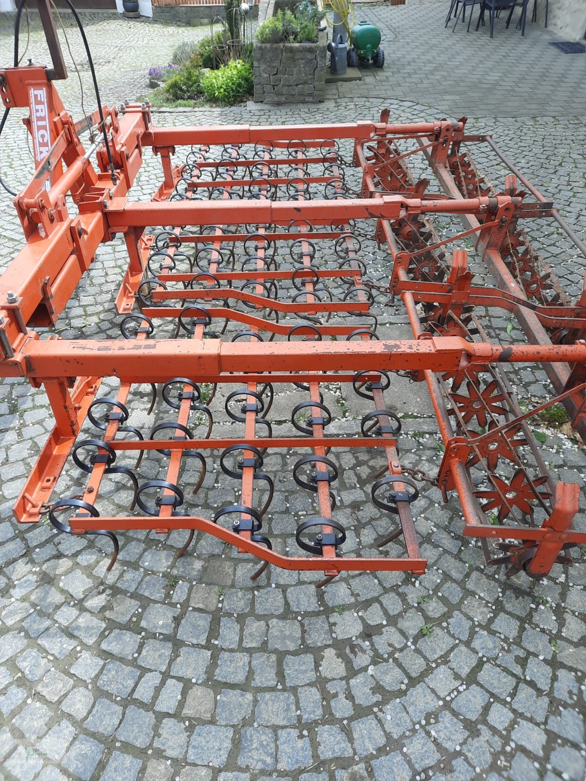 Sonstige Bodenbearbeitungsgeräte des Typs Frick Kultivator 4,00m, Gebrauchtmaschine in Bad Kötzting (Bild 3)