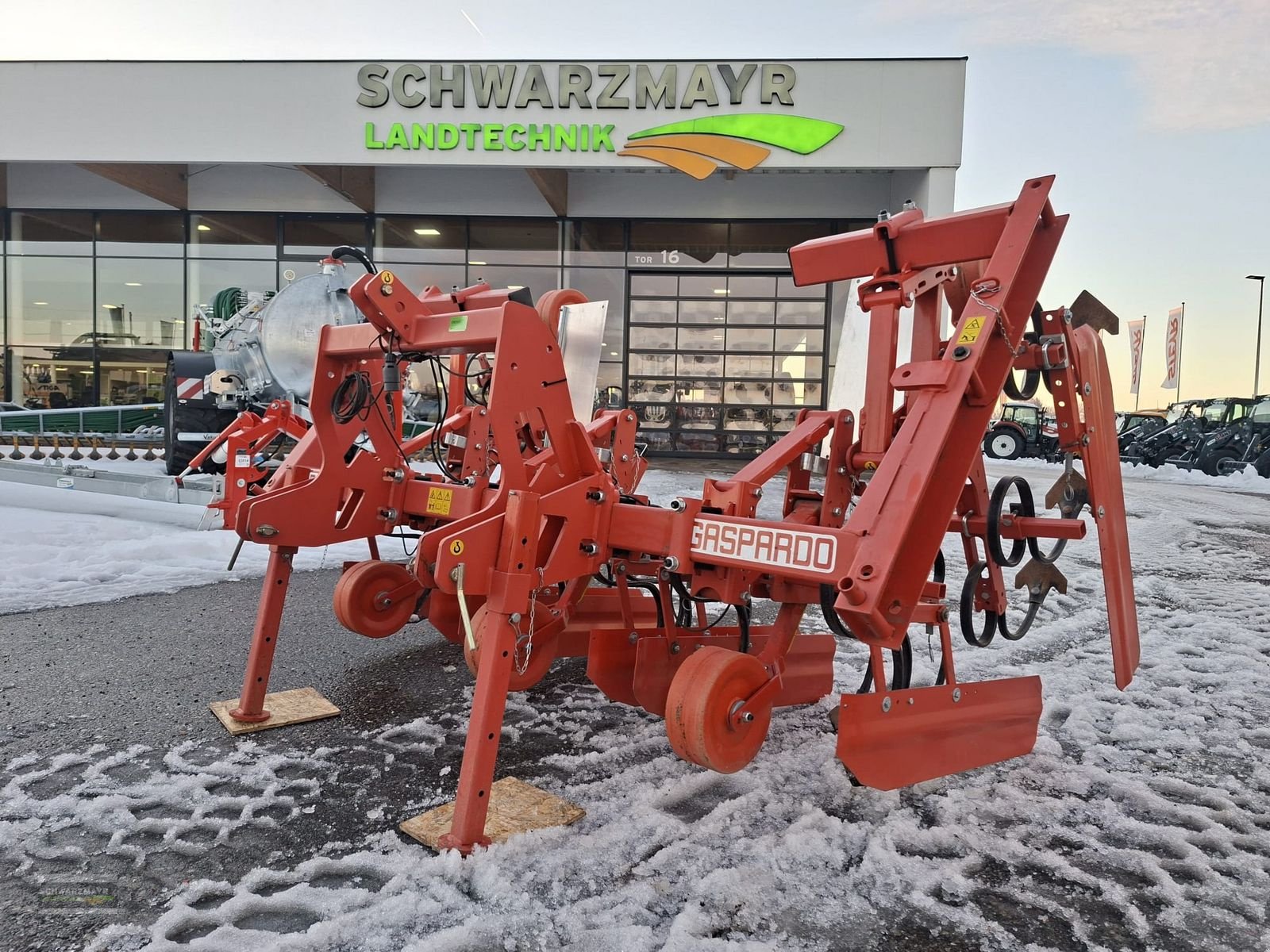 Sonstige Bodenbearbeitungsgeräte a típus Gaspardo 4-reihig, Gebrauchtmaschine ekkor: Gampern (Kép 2)