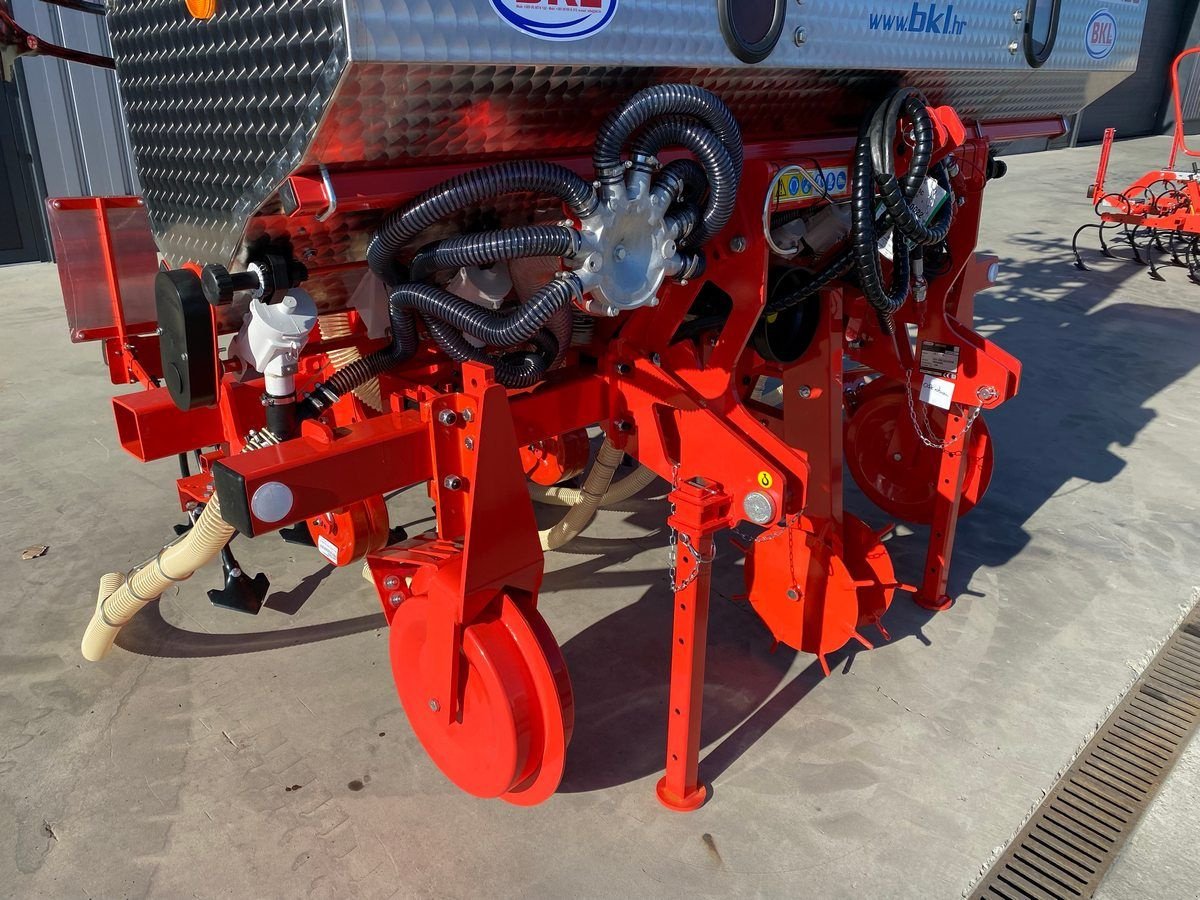 Sonstige Bodenbearbeitungsgeräte typu Gaspardo Maschio HS 8 FERT, Neumaschine w Rovisce (Zdjęcie 10)