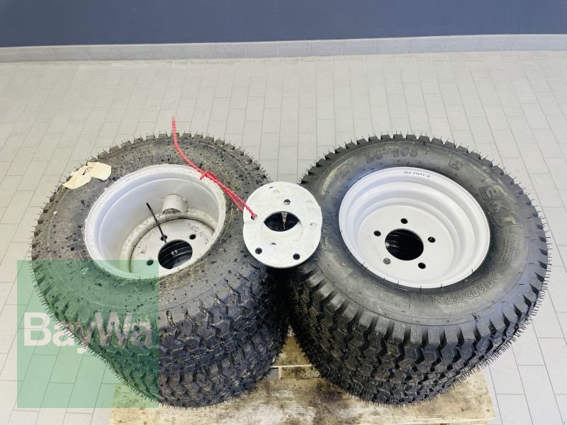 GiANT Rasenbereifung 24X13.00-12, Gebrauchtmaschine (Bild 5) Sonstige Bodenbearbeitungsgeräte des Typs GiANT Rasenbereifung 24X13.00-12, Gebrauchtmaschine in Manching (Bild 5)