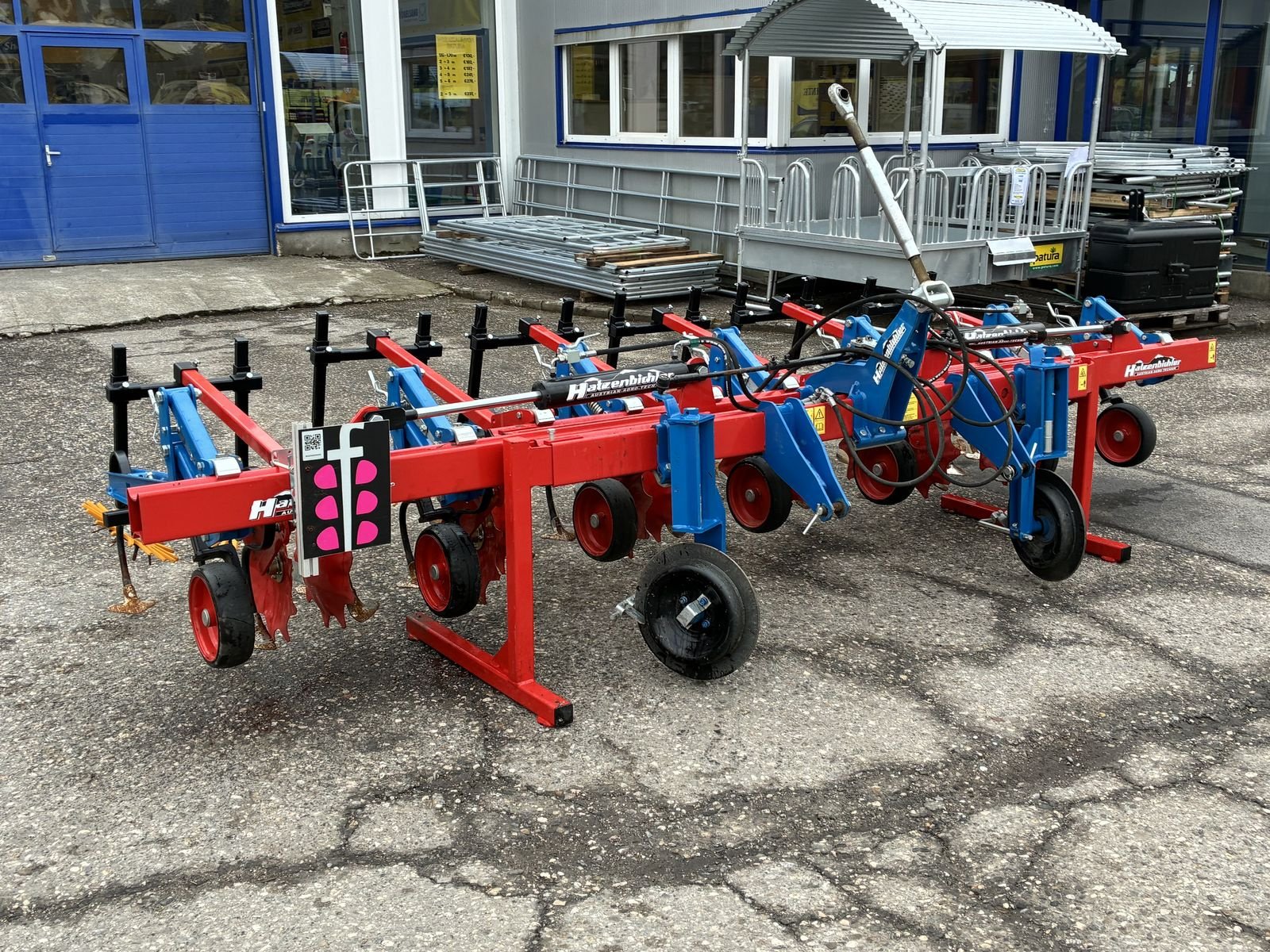 Sonstige Bodenbearbeitungsgeräte tip Hatzenbichler 6 Reihig hydraulisch, Gebrauchtmaschine in Villach (Poză 5)