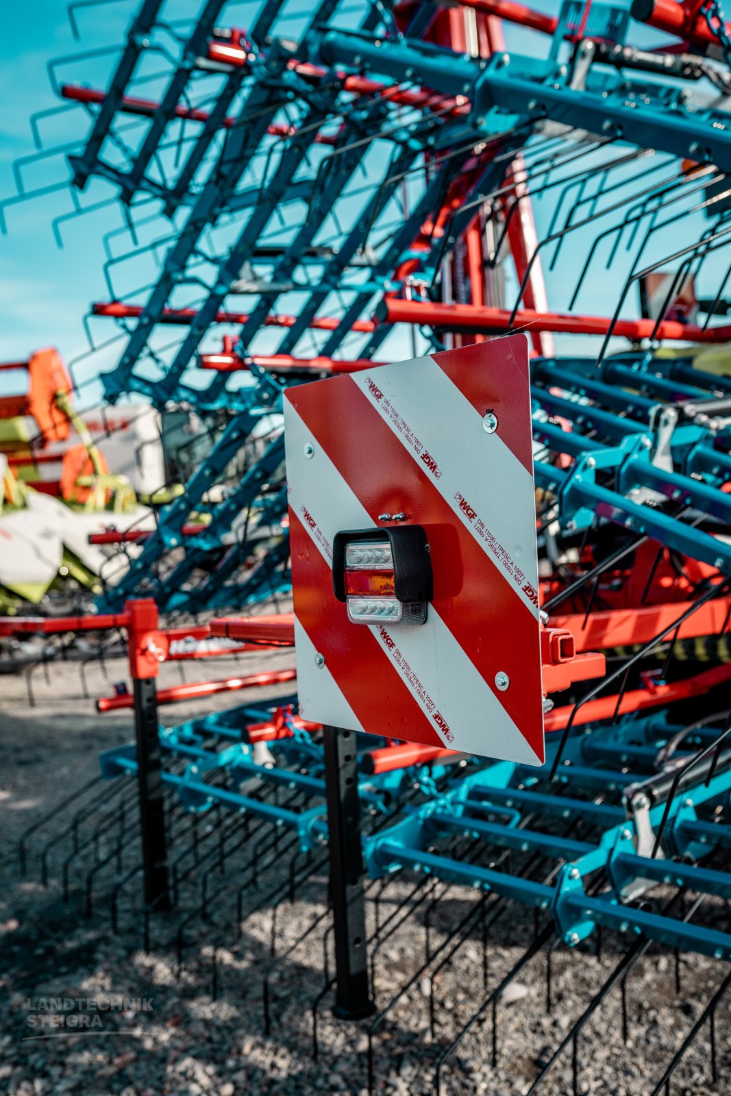 Sonstige Bodenbearbeitungsgeräte des Typs Hatzenbichler Striegel 12m, Neumaschine in Osterfeld (Bild 5)