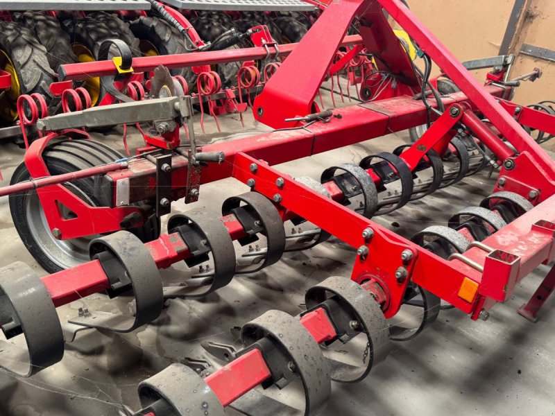 Sonstige Bodenbearbeitungsgeräte van het type HE-VA 4 m frontpakker, Gebrauchtmaschine in Ringe (Foto 1)