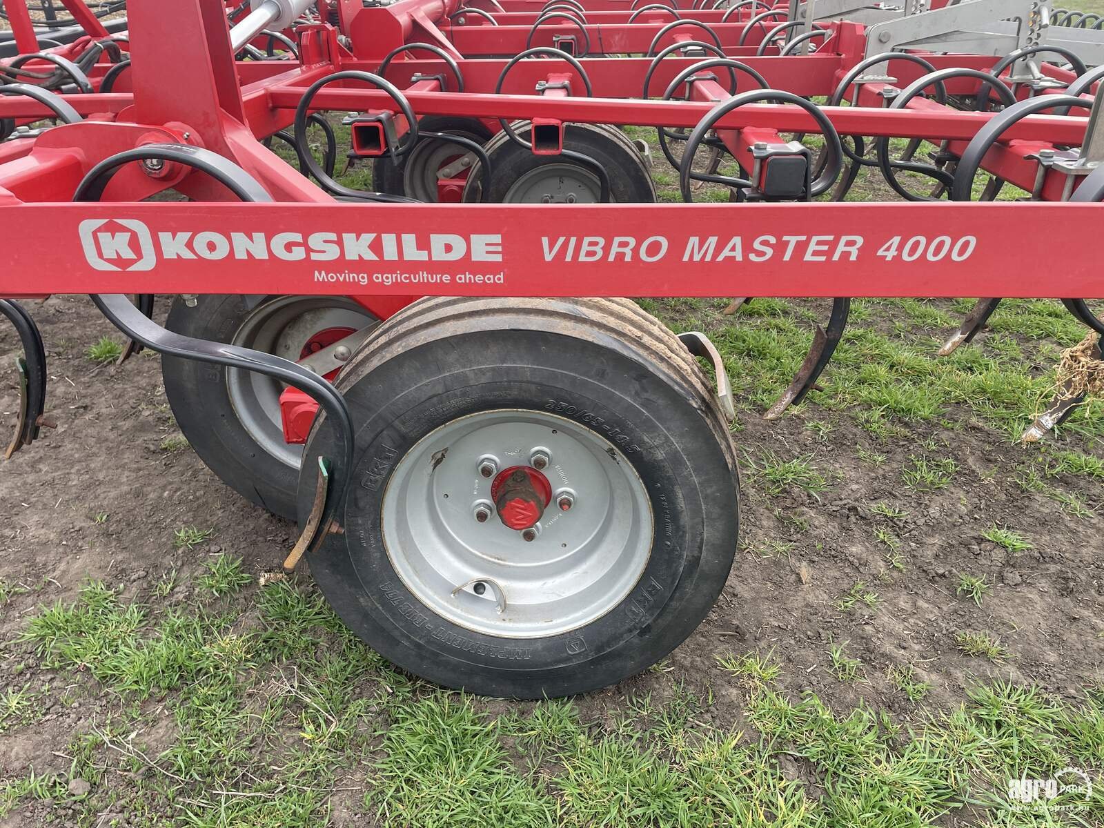 Sonstige Bodenbearbeitungsgeräte a típus Kongskilde Vibro Master 4000, Gebrauchtmaschine ekkor: Csengele (Kép 18)