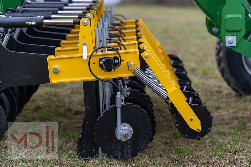 Sonstige Bodenbearbeitungsgeräte a típus MD Landmaschinen AT Strip-Till Verfahren 3,0m, 4,5m , 6,0m, Neumaschine ekkor: Zeven (Kép 19)