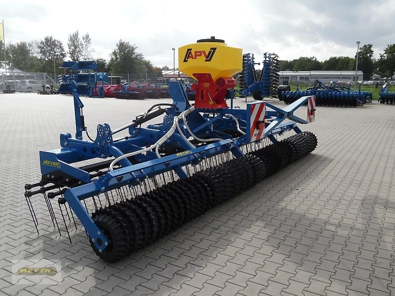 Sonstige Bodenbearbeitungsgeräte des Typs Meyer Agrartechnik GS 3000 Grünlandstriegel, Neumaschine in Andervenne (Bild 9)