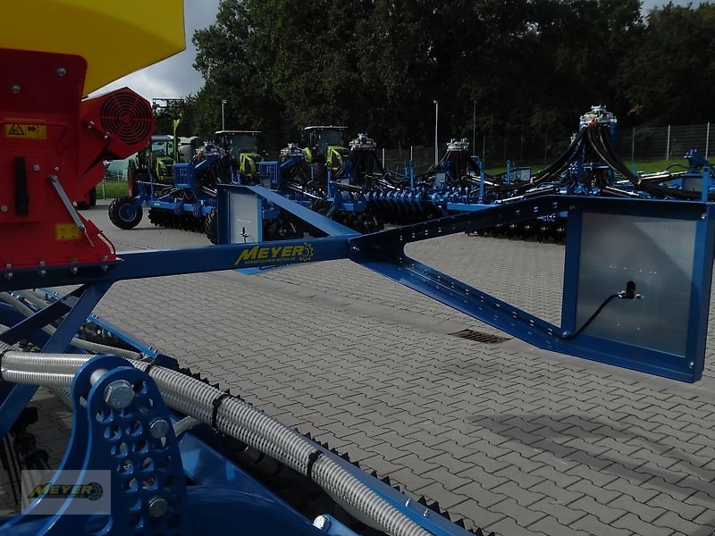 Sonstige Bodenbearbeitungsgeräte des Typs Meyer Agrartechnik GS 3000 Grünlandstriegel, Neumaschine in Andervenne (Bild 16)